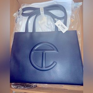 💙NEW💙 Medium NAVY Telfar Shopper